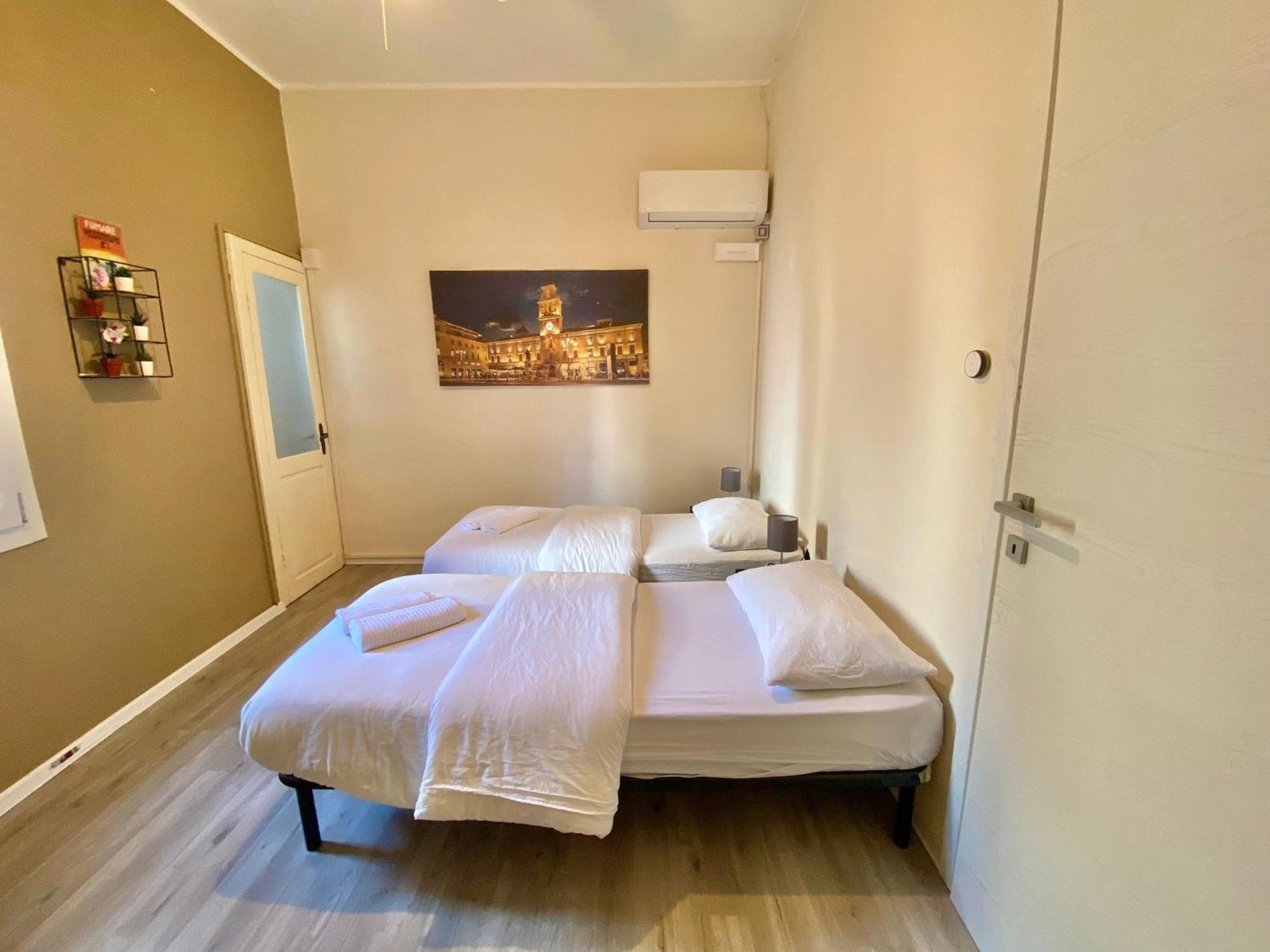 Maison Sarraj Parma Kamer foto