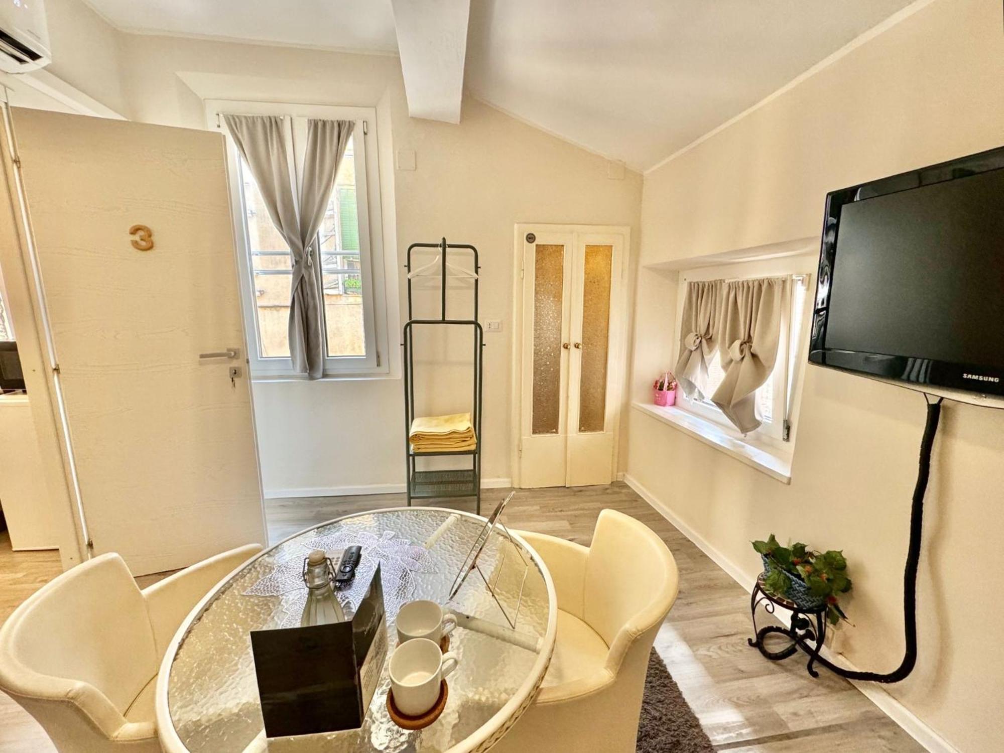 Maison Sarraj Parma Buitenkant foto